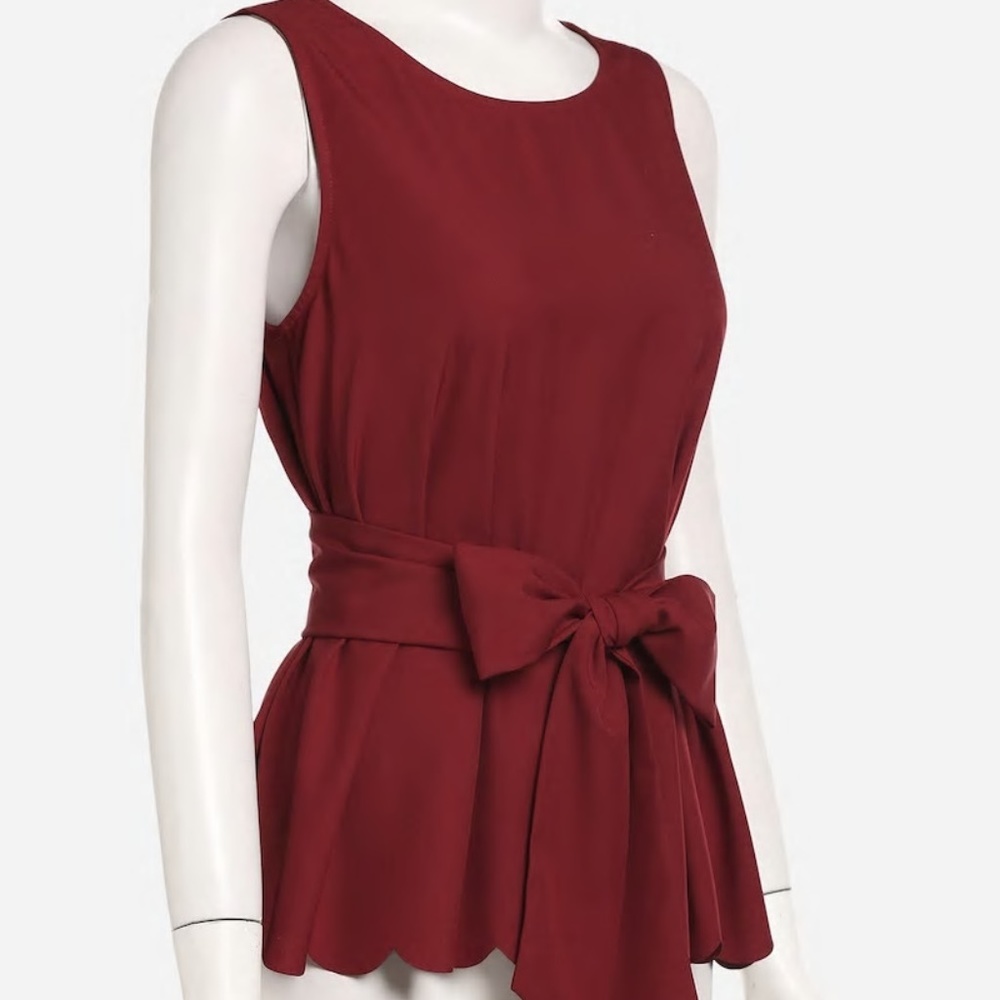 SCALLOPED HEM BELTED TOP